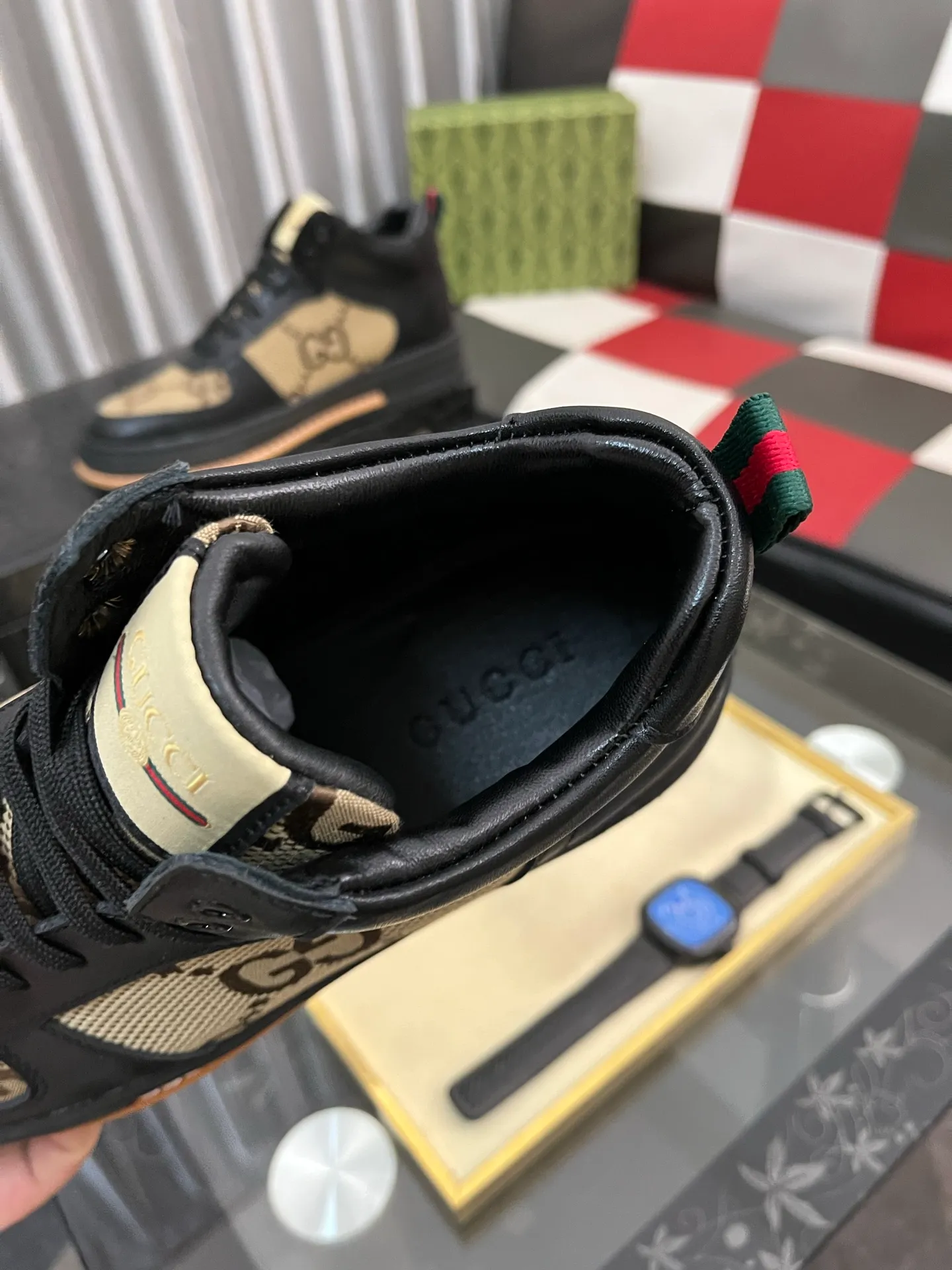 Men's shoes💰: 420⌚️⌚️[GUCCI sheepskin lining] Men's classic Gucci high-top casual shoes, original quality💯The upper is made of imported Italian cowhide and sheepskin lining, with fine workmanship and high-end atmosphere. Has a fashionable and exemplary look. Original rubber wear-resistant outsole. Code number: 38-44